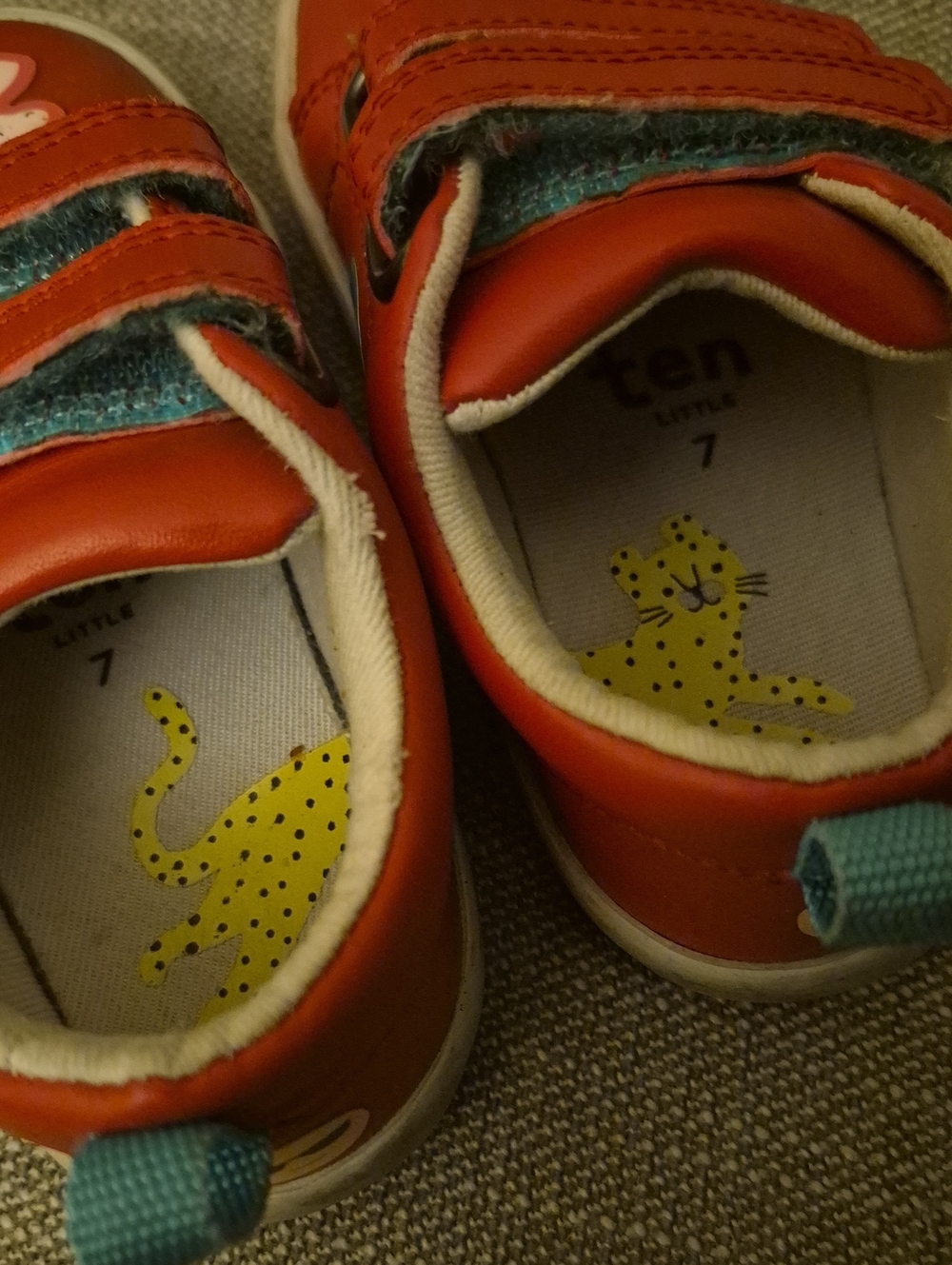 ten little Everyday Original Red Unicorn Customized Sneakers - Picture 4 of 5